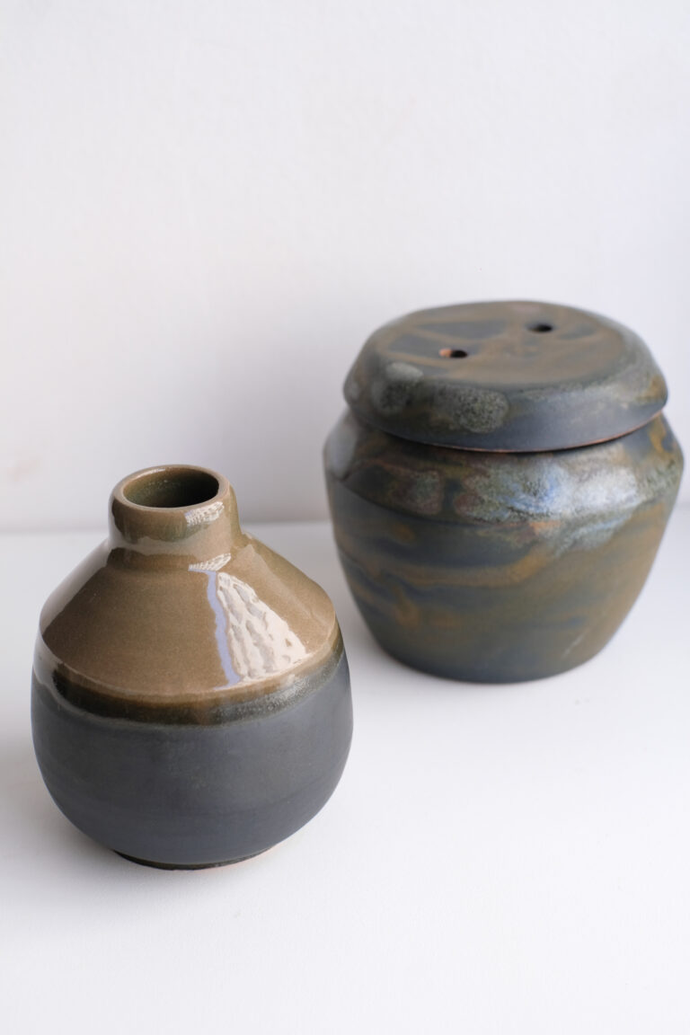 Vase bicolore et boîte faits par Carine